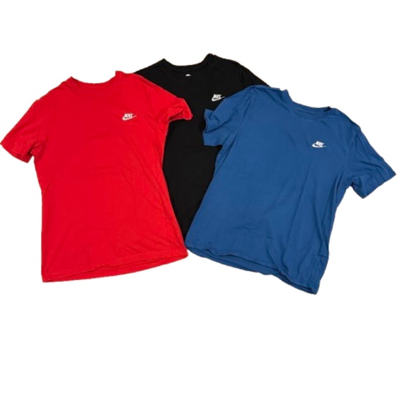 The Nike Tee 3-Pack Bundle, Short Sleeve Red, Black, Blue Cotton Crew Neck Tops - Picture 1 of 1